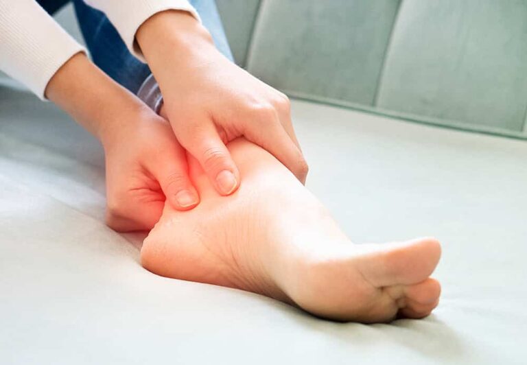 Feeling Pain At Your Heels? Read This Guide To Heel Pain In Singapore
